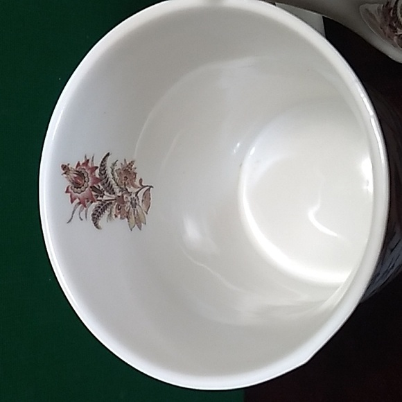 Beautiful Delton Fine Porcelain Mug with Porcelain Spoon - Picture 7 of 8